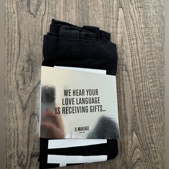 SOLD iL Makiage Tote Bag - Picture 3 of 3